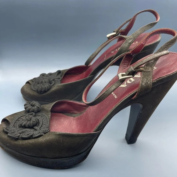 Vintage PRADA Vero Cuoio Peep Toe Embellished Pump - Picture 4 of 14